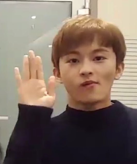 hisbread's tweet image. หวัดดีเพื่อน เฮ้ ว่อทซับ