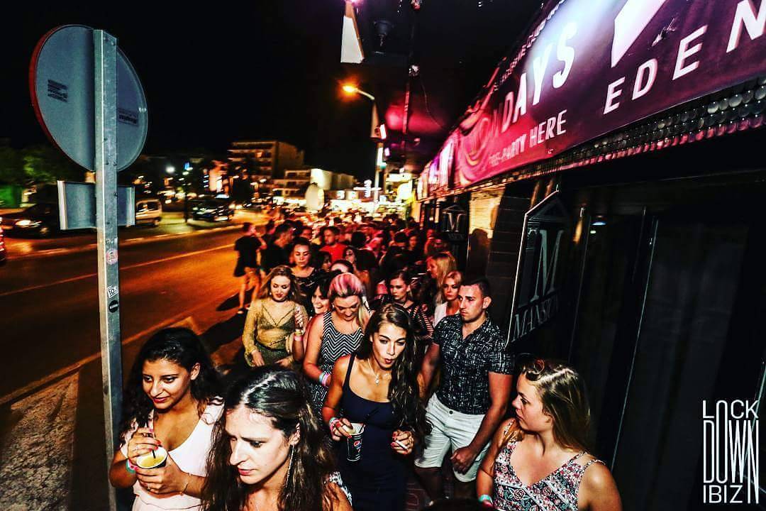 LockDownIbiza's tweet photo. Starting your night in San Antonio nights always leads to a messy one! 🍾♫
#sanantonio #westend #goodvibes #goodpeople #ibiza
#4clubs1night #lockdownibiza #ibizaclubtour https://t.co/7LlzawFMgV