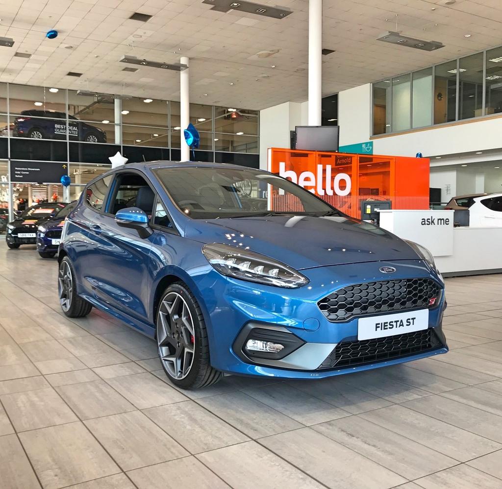 cars_pixels's tweet photo. 3 pot greatness. Meet the NEW @FordSouthAfrica Fiesta ST.
#FordFiesta #3XTheFun #CarsInPixels #VrrphaaTuesday https://t.co/UDy2uyRMgf