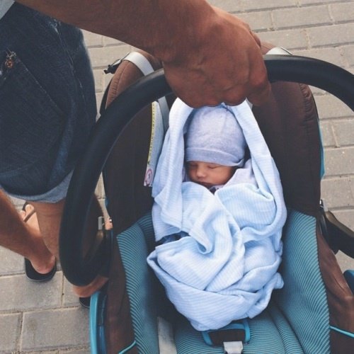 andhellrpg's tweet image. J&apos;vais pas me balader seul aujourd&apos;hui.