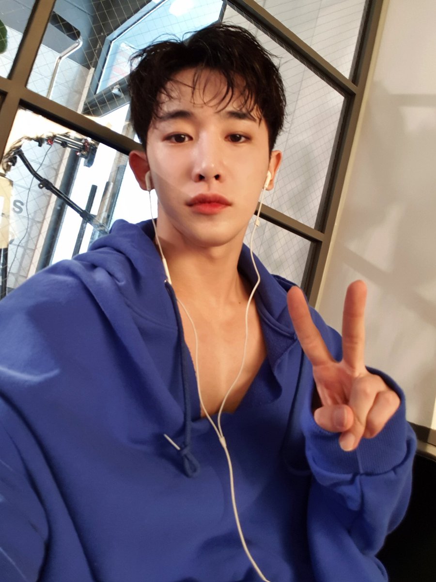 OfficialMONSTAX's tweet photo. [#원호] 몬베베 저녁챙겨먹었죠?? https://t.co/Iq1L44getR