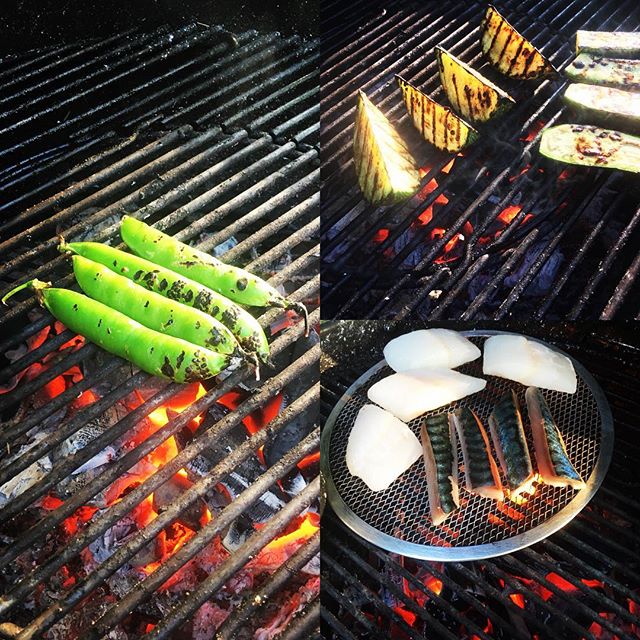 Mmmh! ça sent bon l'été avec les viandes et légumes grillés. :)
Réunissez vos salariés avec une formule Barbecue à partir de 30€ par personne.
#seminaire #detente #été #barbecue #chateaudesperes #gastronomie