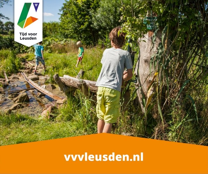 LeusdenNatuur's tweet photo. @groenebelevenis #Struintuin #Leusden De bolderkar staat klaar met materiaal om lekker ontdekken. Ga met je schepnetje waterdiertjes vangen, vlinders kijken, huttenbouwen en klauteren over de boomstammen in de tuin. Alle info zie https://t.co/wCXAurBQJ2 https://t.co/17ec43gyUZ