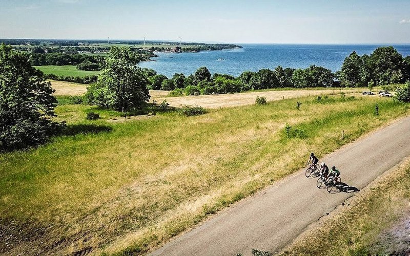 Hoe blijf je in beweging? Vegro ging in gesprek met Ivar van der Linden, die zich voorbereidt op diverse sportwedstrijden. We vroegen hem waarom je nieuwe uitdagingen aan moet gaan en hoe je positieve keuzes maakt op het gebied van gezondheid. Lees meer: bit.ly/2mfUECv