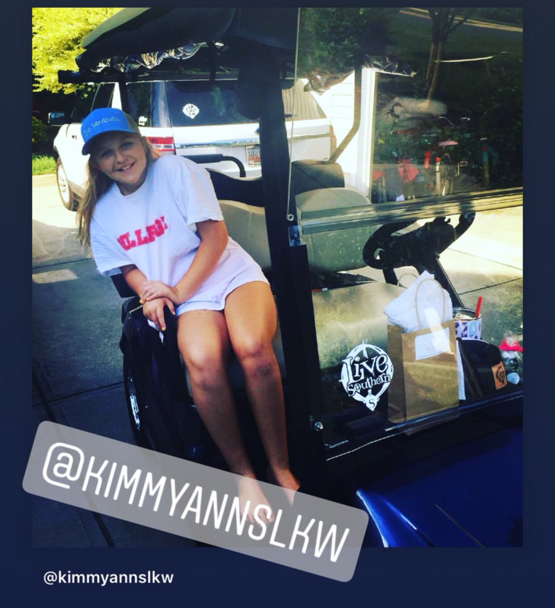 AnnsKimmy's tweet photo. We deliver! 🌴🌺🌴 (and ship). Find Kimmy Ann’s full USA 🇺🇸 family owned product line up at https://t.co/QIhZjvfaot and Insta @KimmyAnnsLKW @AnnsKimmy gift services available. https://t.co/SYQ6fk3sQc