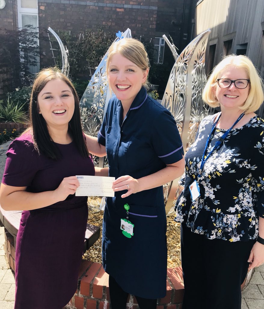 Taryn from our help-desk team had the privilege of donating £1600 to <a href="/WWLNHS/">WWL NHS</a> cancer care unit on behalf of everyone <a href="/Link_Cont/">Link Contracting Services Ltd</a>. Thank you so much to everyone who donated and fundraised with us over the last 12 months. You’re all superstars 🌟 #community #fundraising #givingback