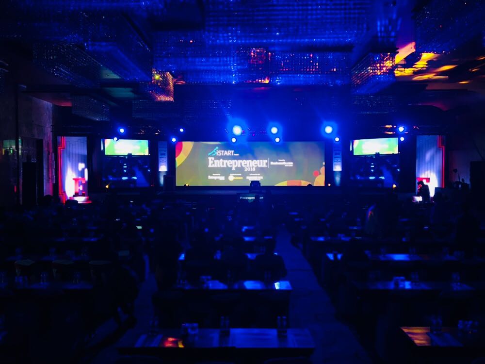 1neupProduction's tweet photo. Franchise India - Entrepreneur 2018

Scope of work: Technical, Fabrication &amp; Show calling

#OneUp #OneupProductions #FranchiseIndia #Technical #Fabrication #ShowCalling #Conference #CorporateShow https://t.co/lSvJvgbCxD