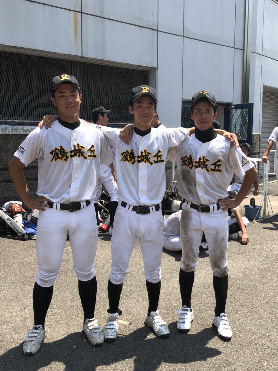 OOR_LDH's tweet photo. 引退しました。
ほぼ中学から野球始めて出会ってきた仲間、指導者、そして親にはとても感謝しています。
こんなしょぼい背番号7はいないと思うけどみんなと野球できて楽しかった！
鶴城丘の野球部ほど仲がいい部活は他にないと思う！
ありがとう！！楽しかった！！ https://t.co/jge84qnPGC