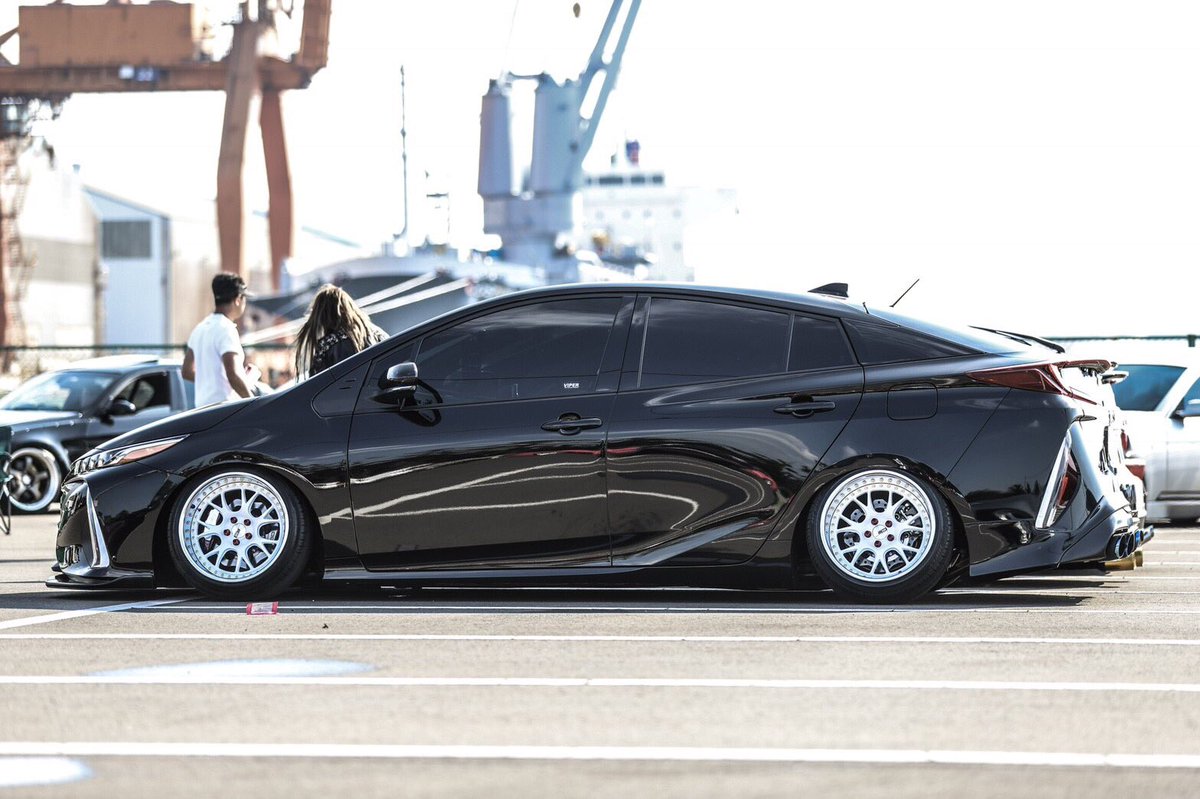 static_tatsuki's tweet image. #ZVW52 #priusphv #priusprime #SSR #MS3r #stance #USDM #willwood #hybridgang #statictatsuki 😎🤙

📍+81LIKE hellaflush