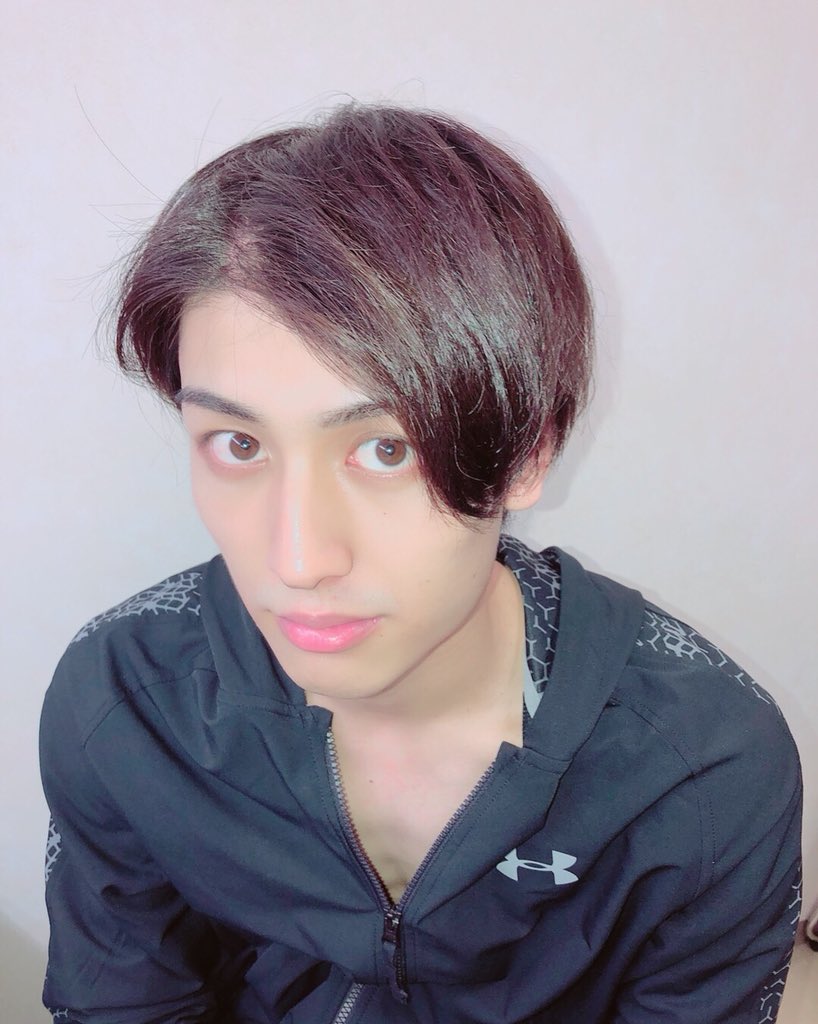 井阪郁巳 そろそろ散髪しないとなぁ 暑いからね 長髪 短髪どっち派ですか 終演後のボサ男 井阪郁巳 そろそろ散髪しないとなぁ 暑いからね 長髪 短髪どっち派ですか 終演後のボサ男