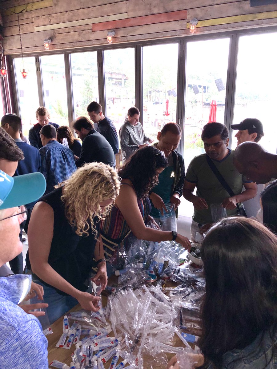 TeamMediaocean's tweet photo. We are thrilled to know that the bags we put together this summer are helping those in need. Thank you @RMHC for the lovely notes! https://t.co/VkSPPMZ781