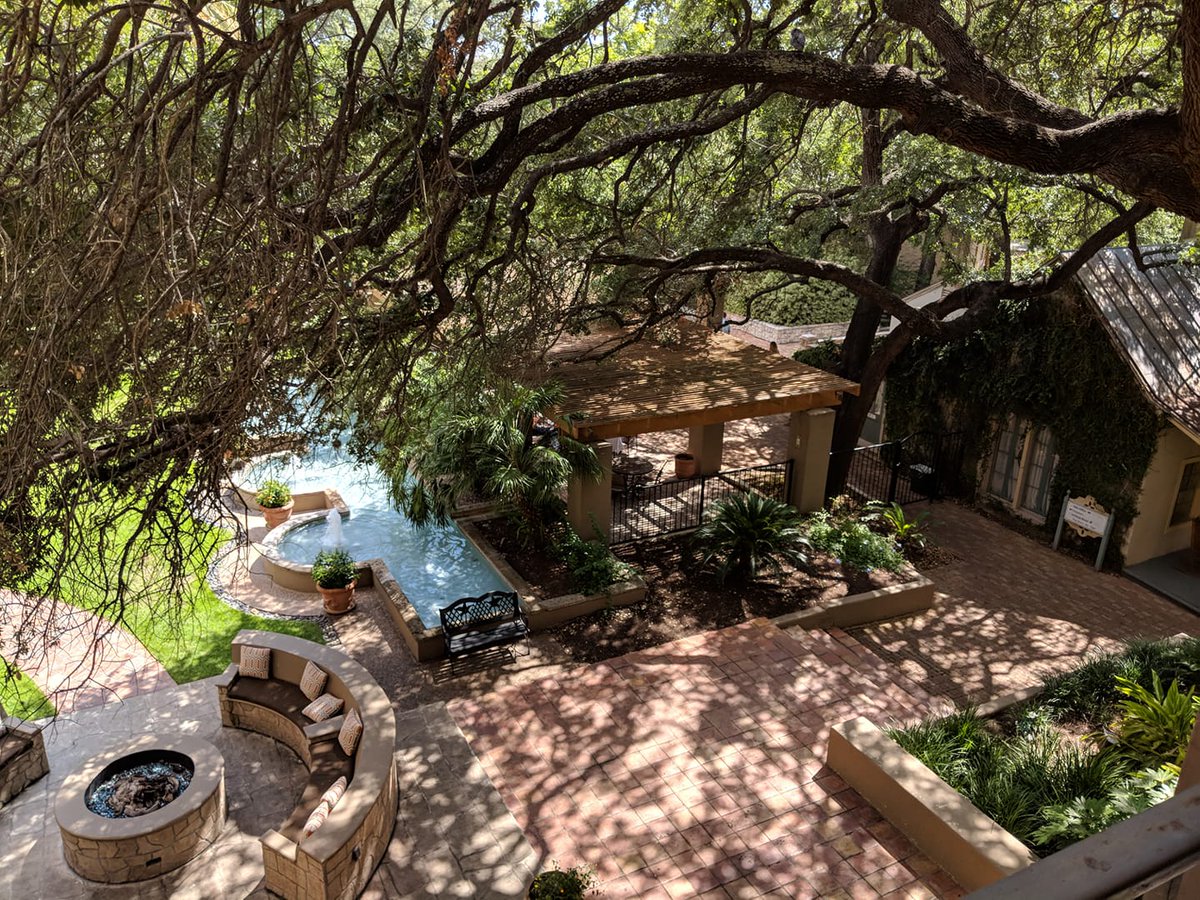 Our room views of our courtyard are Instagram worthy! #MarriottPlaza

Guest Photo: Eric K.