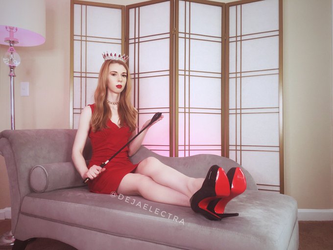 I took this photo as a joke and then ended up really liking it 😂  Worship your Queen 👑 https://t.co/<a href="/tag/femdom"class="tags"><span>#femdom</span></a><a href="/tag/findom"class="tags"><span>#findom</span></a><a href="/tag/thighhighboots"class="tags"><span>#thighhighboots</span></a><a href="/tag/bootfetish"class="tags"><span>#bootfetish</span></a><a href="/tag/niteflirt"class="tags"><span>#niteflirt</span></a>