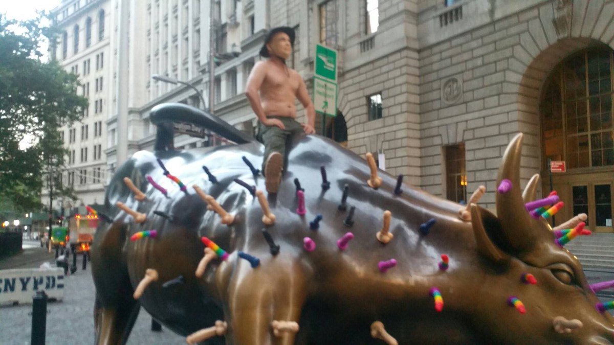 🤣🤣🤣

On the Wall Street Bull in NYC someone put a lifesize shirtless Putin on top and covered the bull in dildos. 

Dead AF. I love #TheResistance