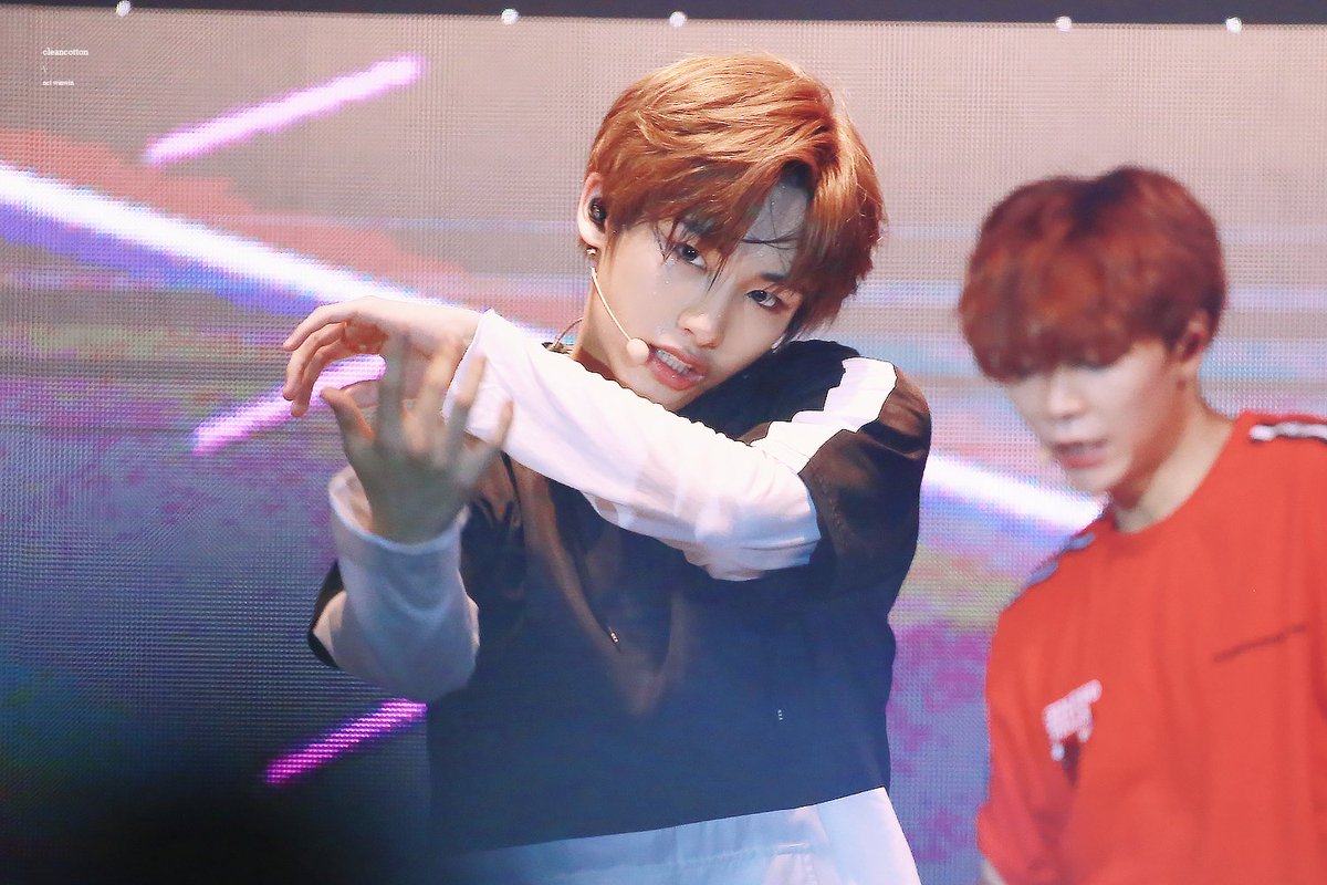cleancotton_win's tweet photo. 180714 사실 이 사진 요청이 많아서 폴더 열었,,,^^;
#NCT127 #WINWIN #윈윈 #董思成 https://t.co/S8UHsWhcy8