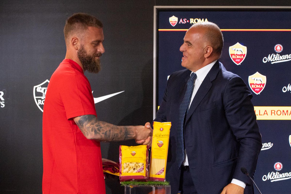 La partnership con l’<a href="/OfficialASRoma/">AS Roma</a> “restituisce centralità al ruolo dell’alimentazione e in particolare all’assunzione della pasta, ‘cibo degli atleti’ e regina indiscussa della dieta mediterranea”, afferma Rossella Ferro, direttore marketing #PastaLaMolisana.