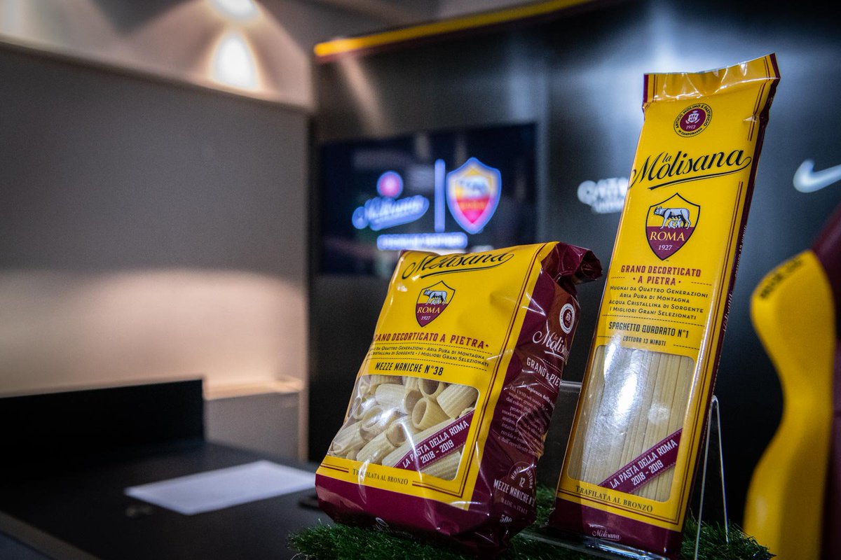 Con il concorso #LaPastaDellaRoma chi acquista #PastaLaMolisana potrà vincere i biglietti per i match casalinghi dei giallorossi, numerosi gadget, un day experience a Trigoria <a href="/OfficialASRoma/">AS Roma</a>