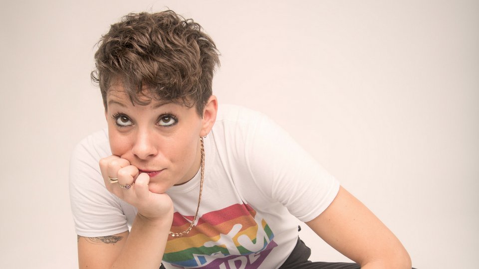 Ent_Focus's tweet photo. Interview: Suzi Ruffell on what keeps her awake at night in Edinburgh 2018 show Nocturnal https://t.co/zDJor3NCBC via @entfocustheatre by @kd1ddy https://t.co/P19hNlPwgv