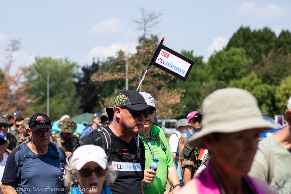 m_schaftenaar's tweet photo. Nog wat foto's van de #4daagse rest is te vinden op https://t.co/DdlGM79FzX #NijmegenMarches #nijmeegse #Vierdaagse2018 #vierdaagse @4daagsenieuws @OmroepGLD @dgliemers @DeGelderlander @gem_Nijmegen @RTLnieuws @4dgld #4daagse #wandelen https://t.co/k2ULRYIBTd