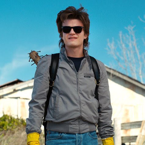 NetflixDE's tweet photo. Ich auf Instagram vs. ich auf Xing https://t.co/HrNDopHK1t