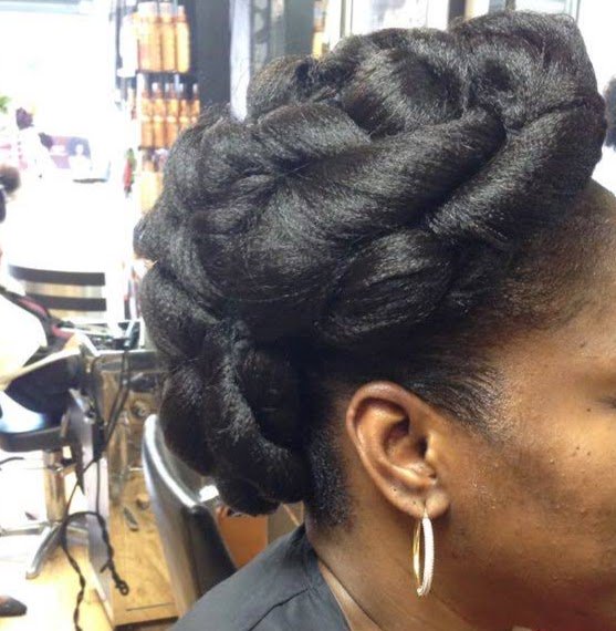 A little #throwback to this #updo. 😍​  #salonabv #healthyafros #healthynaturalhair #naturalhair #afrohairdartford #hairclinic #healthyscalps​ #drtfordstylist #hairlondon