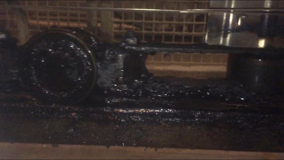 uk_bdi's tweet photo. Residue formation on high temperature chain
applications can prevent efficient lubrication, greatly reducing chain life.
Please feel free to contact us about our bespoke chain cleaning solutions to
keep your production line running smoothly. https://t.co/p9Q8EYcrAU
