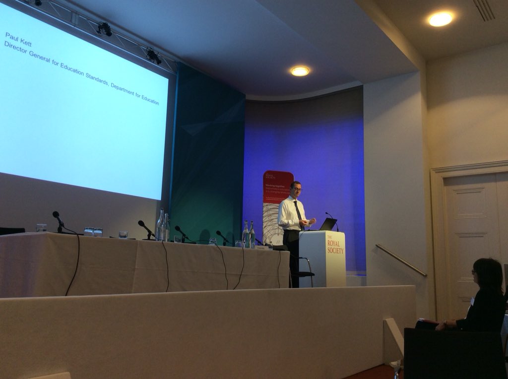 miffy_mac's tweet photo. @royalsociety #rsacme2018 @UoB_TE @uniofbeds Paul Kett, dfE. “It’s the teachers in the classroom that make the biggest difference to the learning of maths.” #applytoteach https://t.co/zJOTZgvAP8