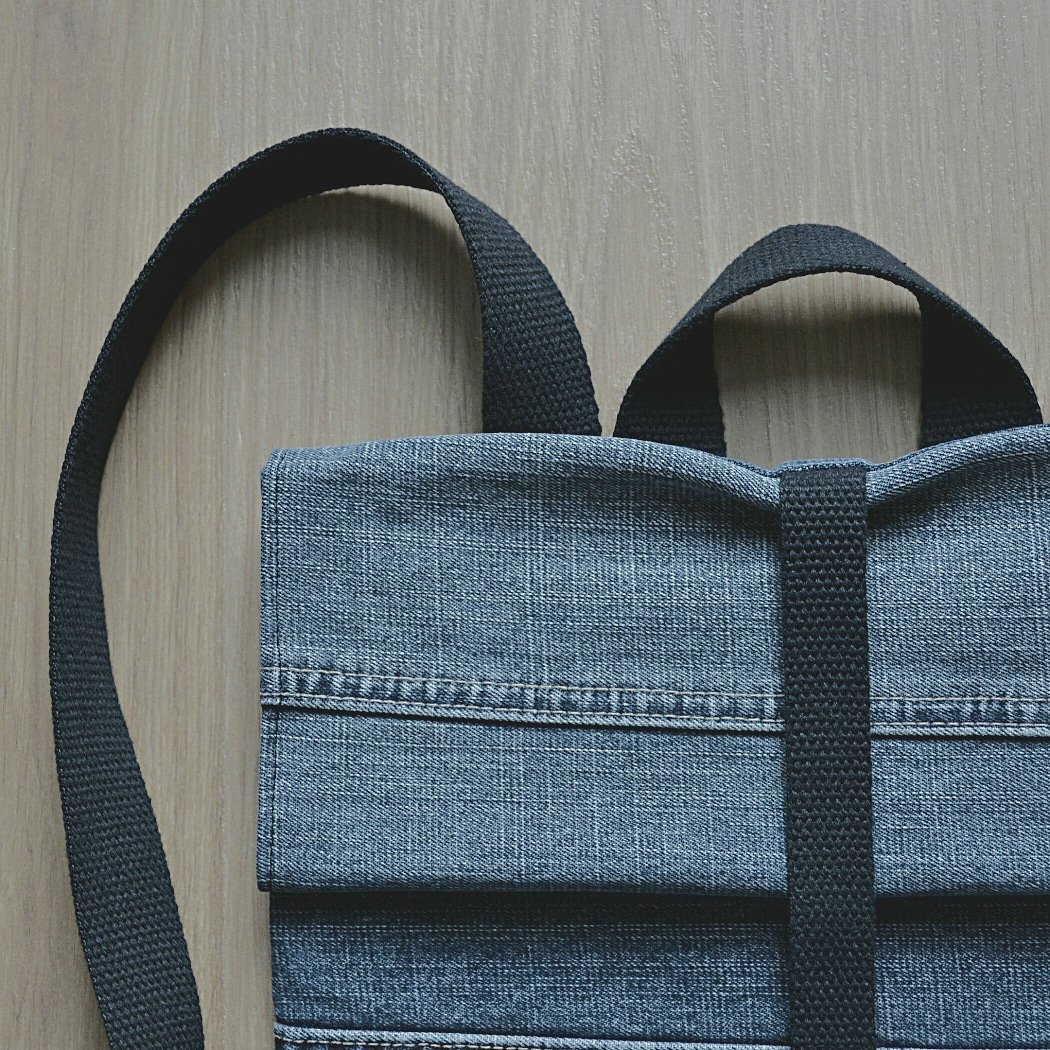 Mari_and_Oli's tweet image. Another unique, one of a kind backpack. Thick repurposed denim, 100% cotton. 👊 #denimbackpack #rolltopbackpack #ethicalfashion #sustainablefashion #slowfashion #zerowaste #sustainabledesign #ecofriendlyfashion #ecofashion #veganstyle #sustainablelifestyle #ecolifestyle