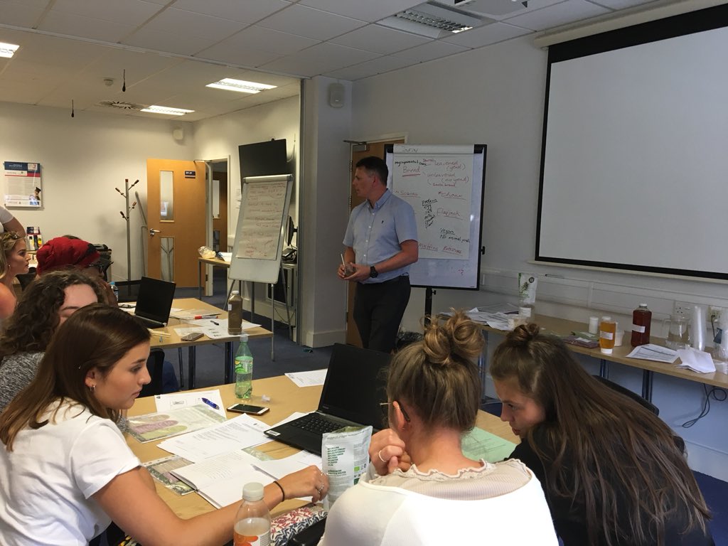 foodeducation18's tweet photo. Thank you Neil Terry @K2BLTD for excellent session talking to pupils IGD summer school @cardiffmet @CardiffMetCSHS. high protein, sugar replacers, moisture retention, new products #FoodScience #foodinnovation #FoodIndustry #summerschool https://t.co/wI0kK37ioz