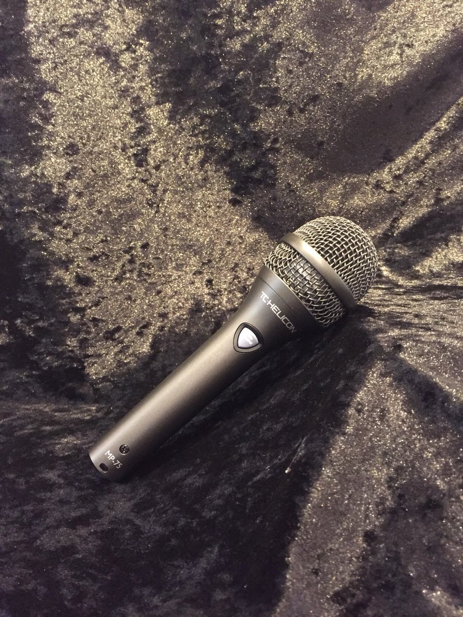 Yamano_Rockinn's tweet photo. 【デジタルフロア】
TC-Helicon MP-75 はハイのヌケ良いマイクだけじゃありません☆TC-Heliconエフェクトをお持ちならピック型のボタンでTCエフェクトのON-OFFができるので、所定の位置に戻らずともパフォーマンスできちゃいます♫#TCHelicon #MP75 #RI_SK5
デジマートは→https://t.co/b7qpIviEbC https://t.co/GvARhok3L6