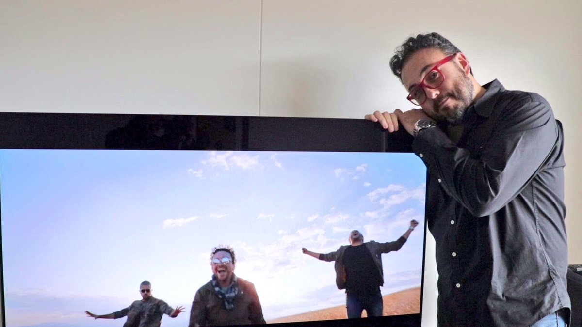 Rafa_Cifuentes's tweet photo. Mi cara lo dice todo!! El mejor regalo que me han dado: Un OLED @soyLG, con calidad increíble de audio e imagen para ver los partidos del León como debe ser 😬⚽️🦁 Gracias!!!! #recomendado #LG #OledLG https://t.co/oGa1pCKhYj
