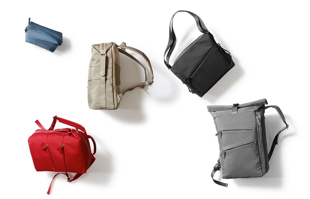 Traveller is the brand new line of bags and accessories that suits the style, taste and personality of its users.

Learn more: navadesign.com/blog/traveller/

#nava #navadesign #design #bags #accessories #backpack #rolltopbackpack #newcollection #travel #urbanfashion #urbanstyle