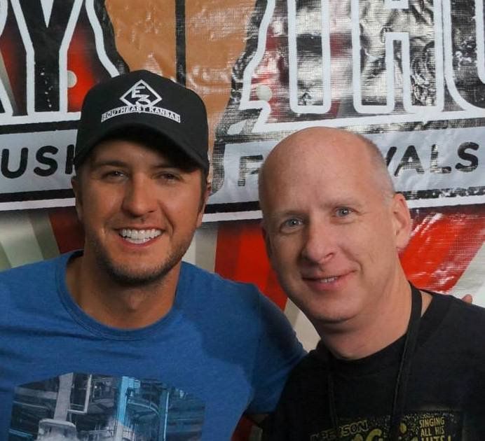 HAPPY BIRTHDAY to Luke Bryan! 