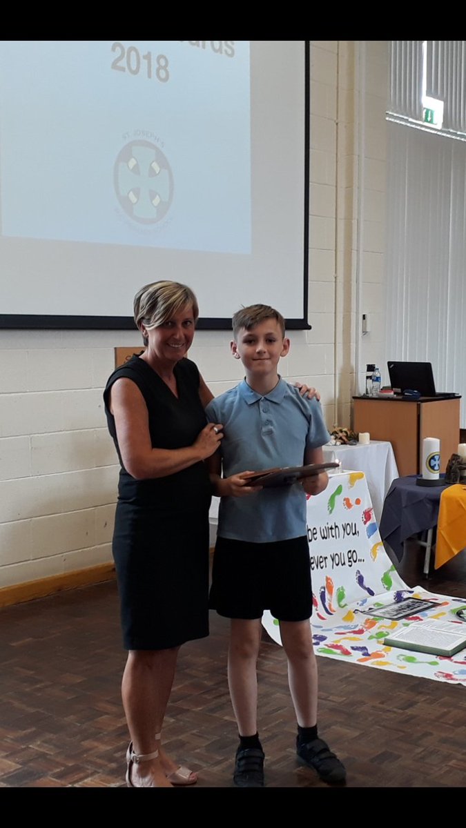 Year4StJos's tweet photo. Well done to all our award winners. Good luck blwyddyn 6 #leavers2018 @StJosPrimary @Year6StJos https://t.co/R8vhS6vLOq