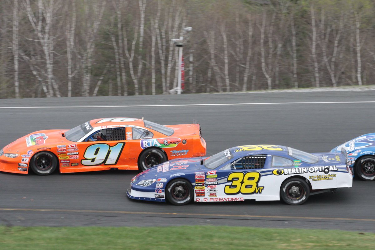 ThunderRoadVT's tweet photo. Vermont Late Model Stars Ready to Take Home @VP_Racing_Fuels Governor’s Cup this Thursday. Read more at https://t.co/3olle5j040 https://t.co/mWKayv2TZy