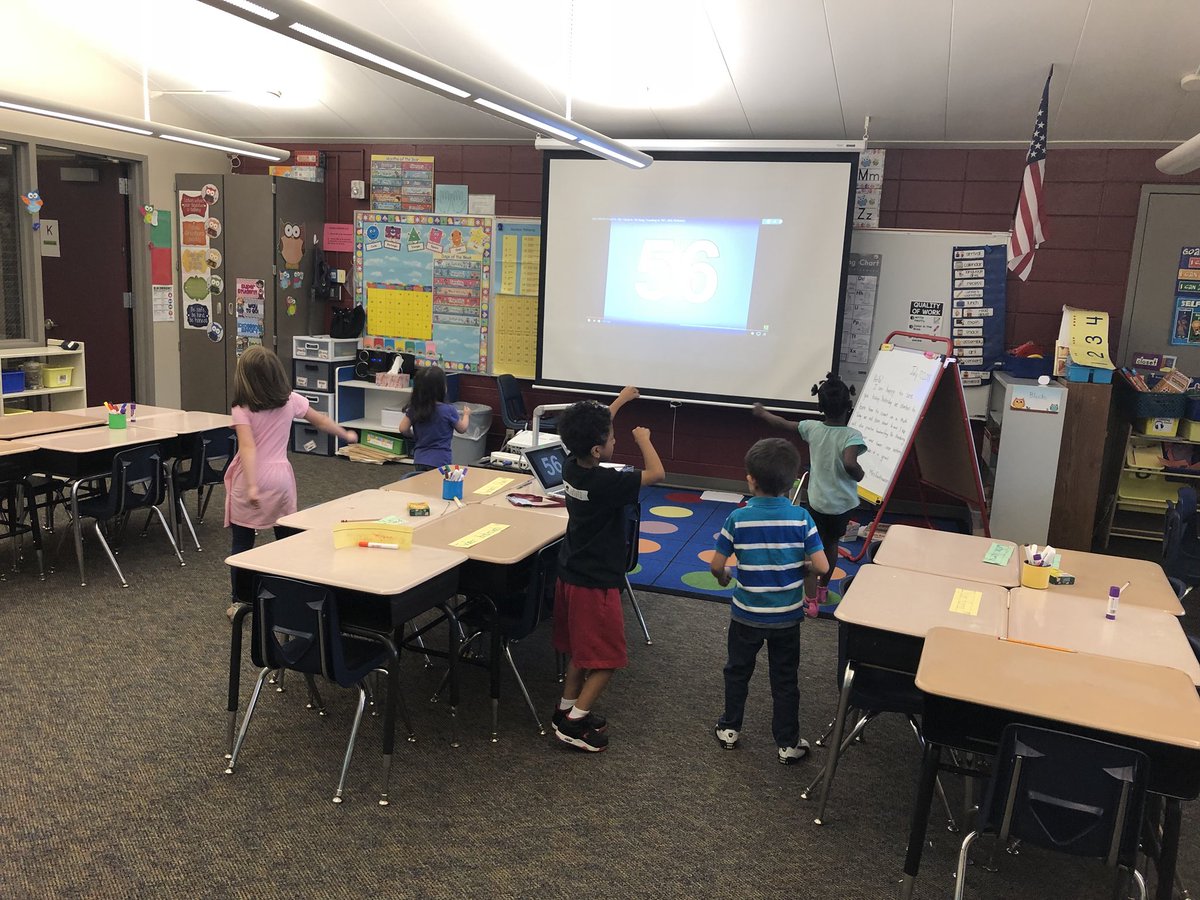 mrsfank07's tweet image. Working out and counting to 100 by 1’s #MPSELC2018
  #math #numberpatterns