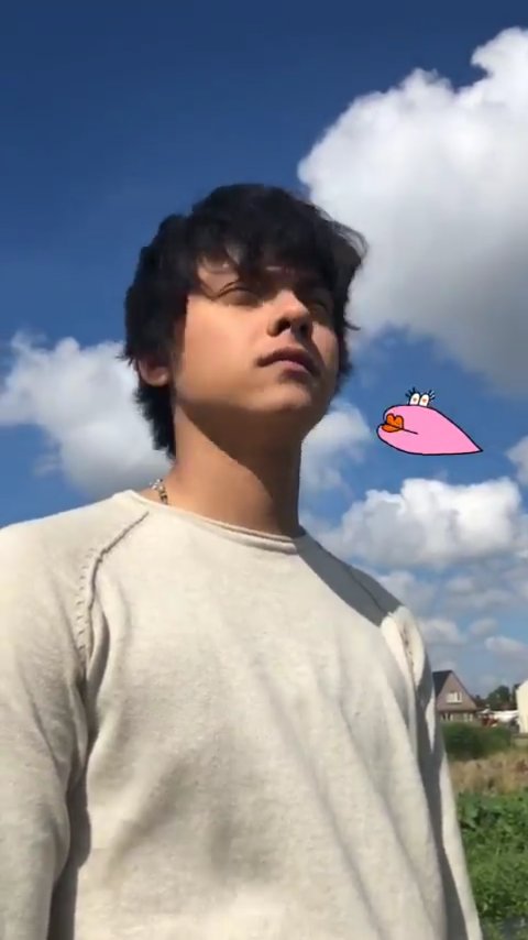 iam_jeanssiii's tweet photo. Jusko Ang Gwapooo!!! Tapos yung pa sticker GIF na kiss ππ Totohanin mo nga Kathryn! Inumpisahan mo eh!!! ππ Nkaka pang gising yung ka gwapuhan ni Daniel John ππ @imdanielpadilla
@bernardokath IGS
#TheHowsOfUs
#43DaysTHOUGo https://t.co/ad3uxxpz1z