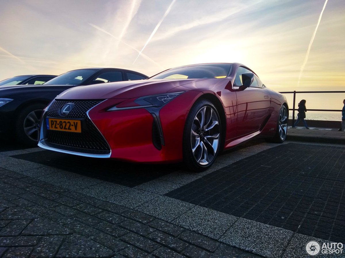 Lexus LC 500h spotted in Zandvoort! tinyurl.com/ycblzk2v