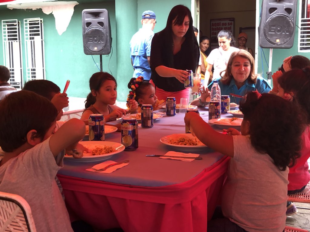 yelitzePSUV_'s tweet photo. #17Jul | Agradezco a Dios la oportunidad de compartir una maravillosa mañana con 95 niños de las casas de abrigo Lia Imber de Coronil, Niño Jesús, Santa Eli y Virgen del Carmen. Estaré con ustedes siempre. 
#SolidaridadLatinoamericana https://t.co/DmArd1kfMg