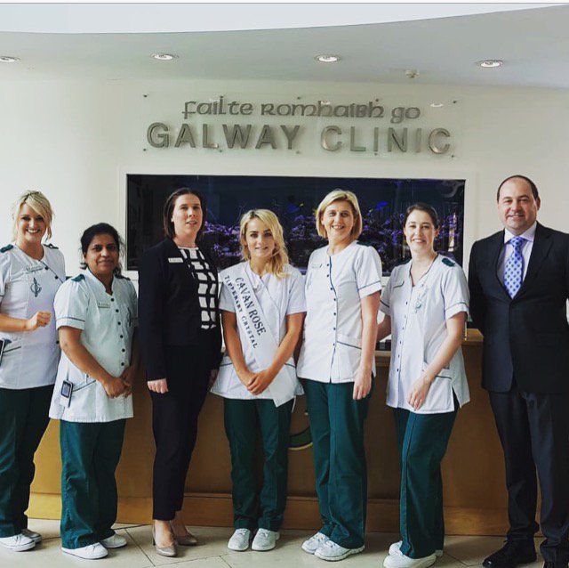 Nurselauratahe1's tweet photo. We are so thrilled here in @GalwayClinic to support Our fantastic nurse Rachel on her journey to Tralee! #roseoftralee #cavanrose https://t.co/kSgkuQwbZh