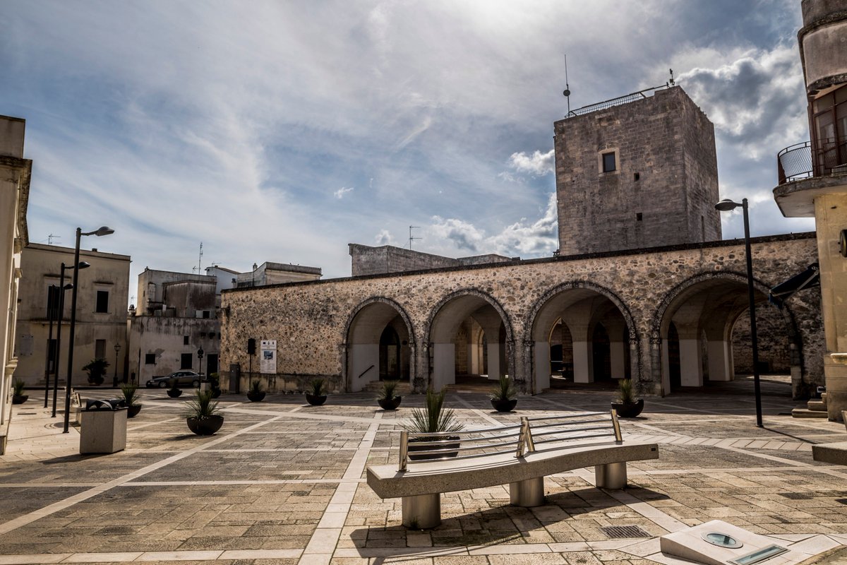 #Sabato 21 #luglio #visita guidata a #Nociglia, #paese del #salento. Prima della #sagra de lu noce si #passeggia nel suo nucleo originario, tra tracce #medievali e le #corti che circondano il centro. Info 3775341053 #Weareinpuglia #Puglia #travel #tourism