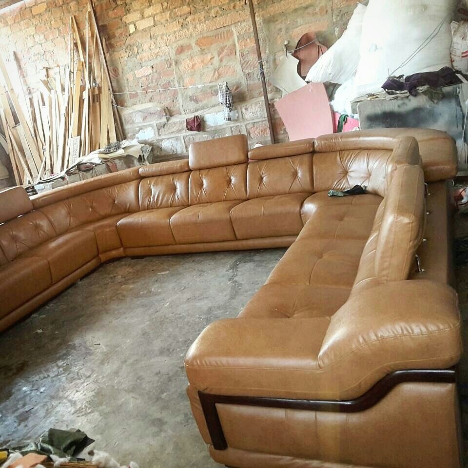 bestofexports's tweet image. Large C shaped luxury Sofa for one of our hotel projects.
#upholstered #cshape #lshape #lshapesofa #sofadesign #largesofa #bigsofa #luxurysofa #hotelfurniture #hotelsofa #fabricsofa #leathersofa #bestofexports #interiordesigner #Interior_Design #architect #architectinterior