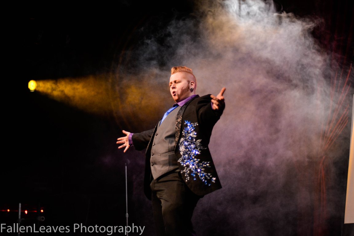 FierceQueerBurl's tweet photo. Ace Phoenix from Pittsburgh was FIERCE! in Fierce! Toronto 2018 photo by FallenLeaves Photography @fallenleaves5050 #fiercequeerburlesquefest #fiercequeer #fiercequeerburlesque #befierce #fiercetoronto https://t.co/KRnV07e28q