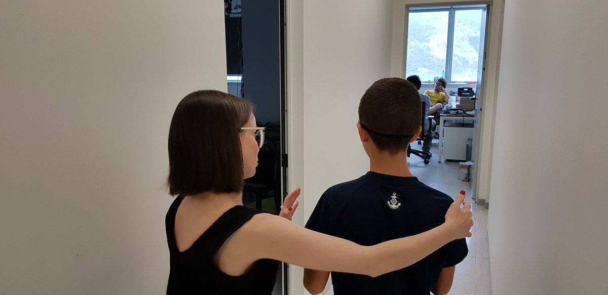 WeDrawproject's tweet image. WeDraw is playing with geometry! we asked blindfolded children to depict geometric shapes according to different sounds or to place them in the room to test their space perception @IITalk #geometric #spaceperception