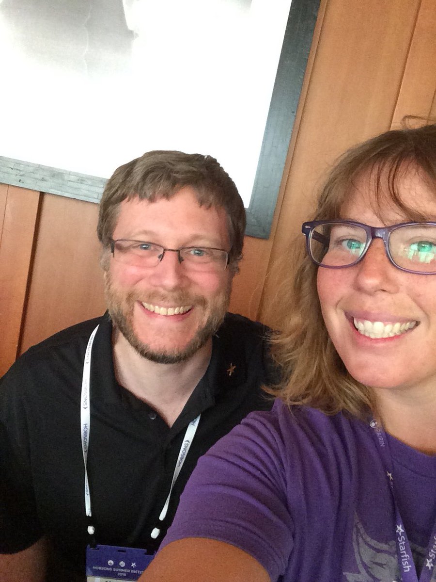 savrex's tweet photo. @Hobsons #HSI2018 let’s get this scavenger hunt started! Photo with an employee https://t.co/8Qzw1Vb0sC