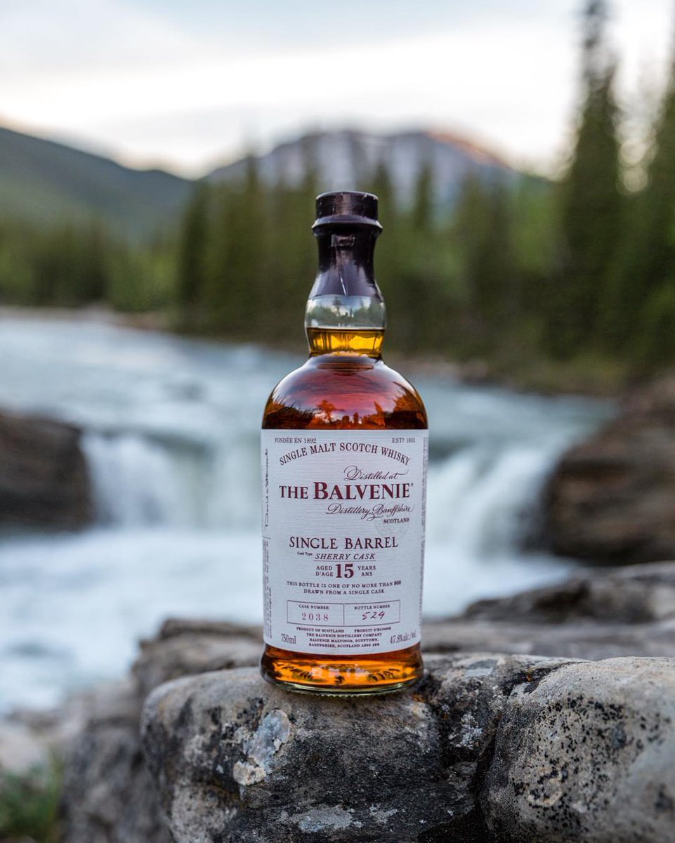 Just when you think the great outdoors can’t get any greater… someone breaks out the whisky. 📷: @frombarreltobottle