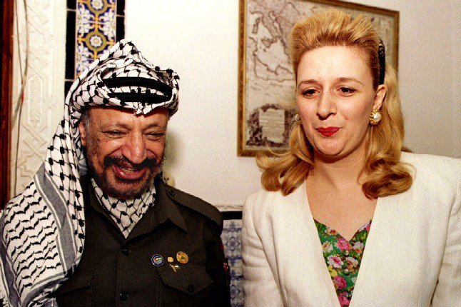 عائشة أحمد .. المليارديرة "زهوة ياسر عرفات" الوريثة الوحيدة للرئيس الفلسطيني الراحل؟ تقدر ثروتها بـ 8 مليارات دولار