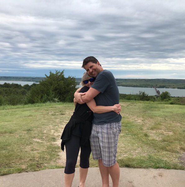 ErinRhewBooks's tweet photo. My hubs took me on a whirlwind adventure across the country! We went the northern route on the way to the #pnw and the southern route back to the #south! I *love* time and adventure with this wonderful man! #goodlife #travel #seenewthings @DeekRhewBooks https://t.co/Ykkij0hB72