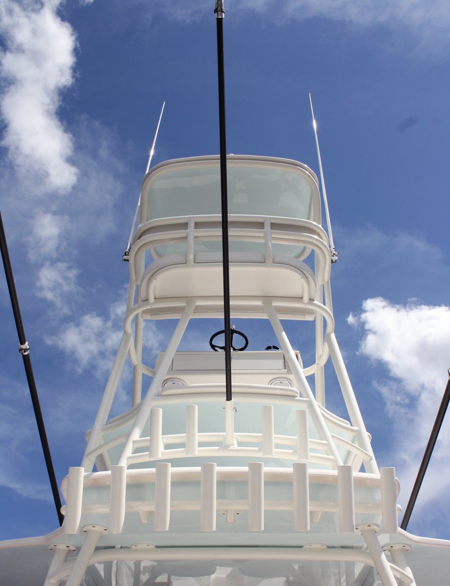 JupiterMarine's tweet photo. Nothing tops a tower.
•
•
#Jupiter43 #TowerTuesday #JupiterBoats #centerconsole #boatlife #fishon #Juipiter #family #fishing #boat #offshore #boating #viewfromthetop #secondstation #explore #ocean #travel #summer #gulflife #coastalliving #islandlife #tuesday #sportfishing #sea https://t.co/QI135CwmbR