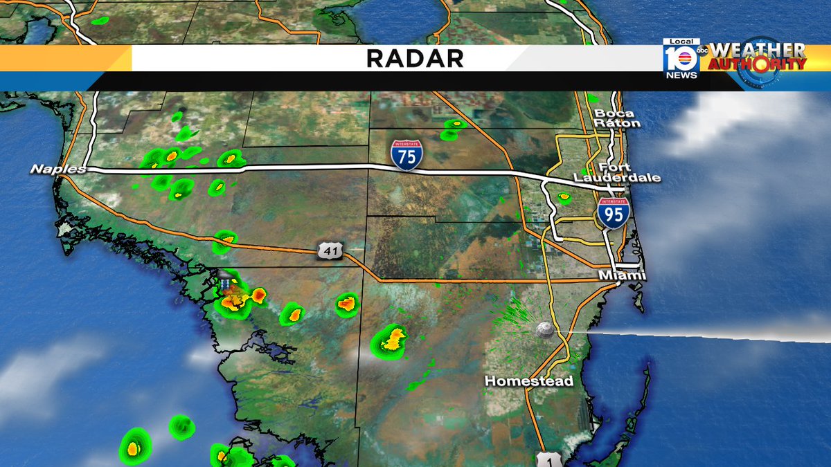 Isolated showers & storms now beginning to develop across #Broward County.  #FLL #miami #flwx https://t.co/eMQFVVKbla